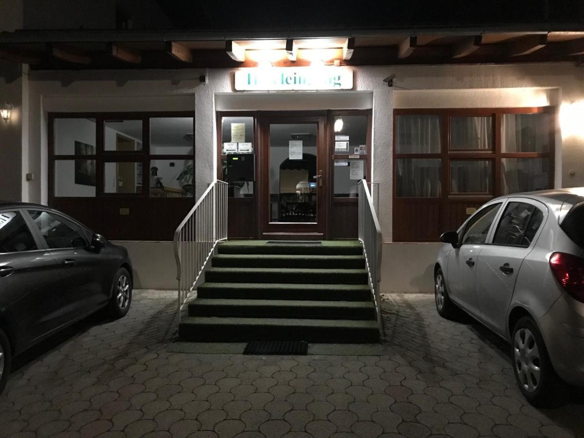 Abendruhe Hotel - Kontaktloser Check In Oberhaching Extérieur photo