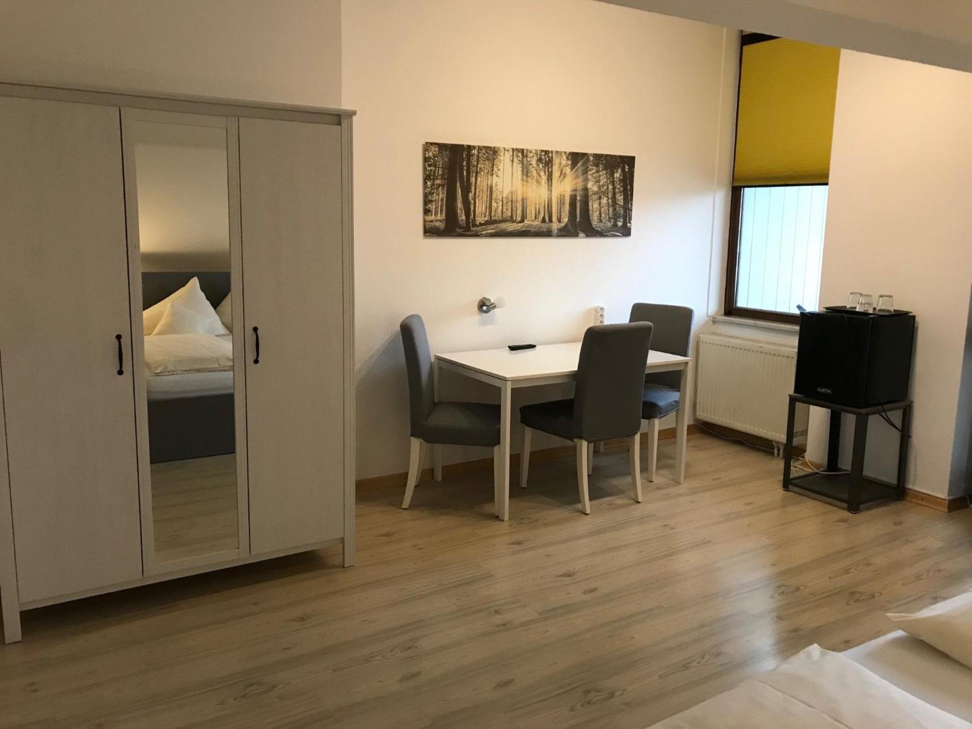 Abendruhe Hotel - Kontaktloser Check In Oberhaching Extérieur photo